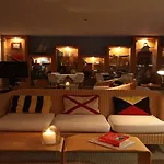 Marina Club