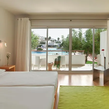 Marina Club 4*