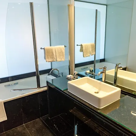 Marina Club Hotel 4*
