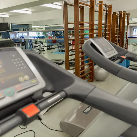 Marina Club Hotel 4*