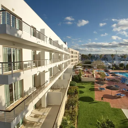 Marina Club