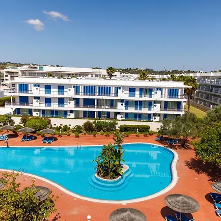 Marina Club Hotel 4*