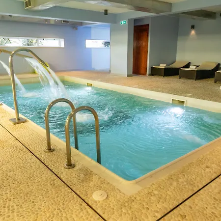 Marina Club מלון 4*