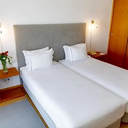 Marina Club 4*