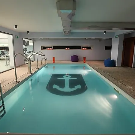 فندق Marina Club