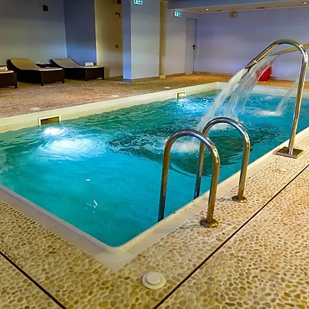 Szálloda Marina Club 4*
