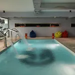 Marina Club