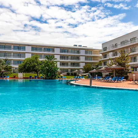 Marina Club