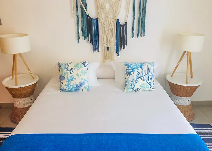 拉各斯游艇俱乐部度假酒店 4*