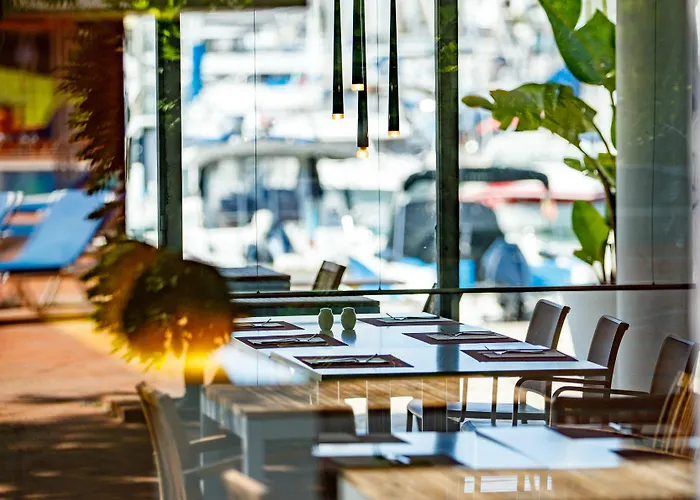 拉各斯游艇俱乐部度假酒店 4* 拉哥斯